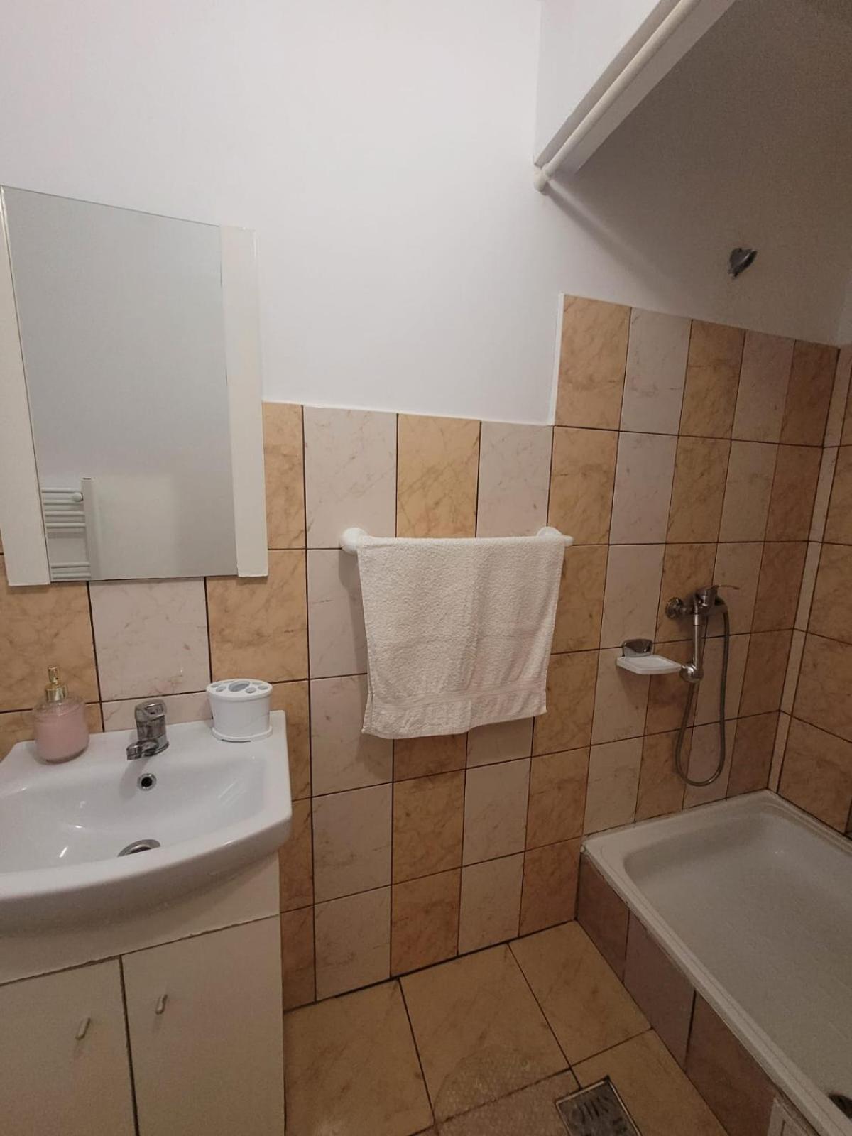 Cazare Eforie Nord, Plaja Acapulco, Garsoniere Four Studios, Bucatarie Comuna, Baie Proprie, Etaj 4, Fara Lift 外观 照片