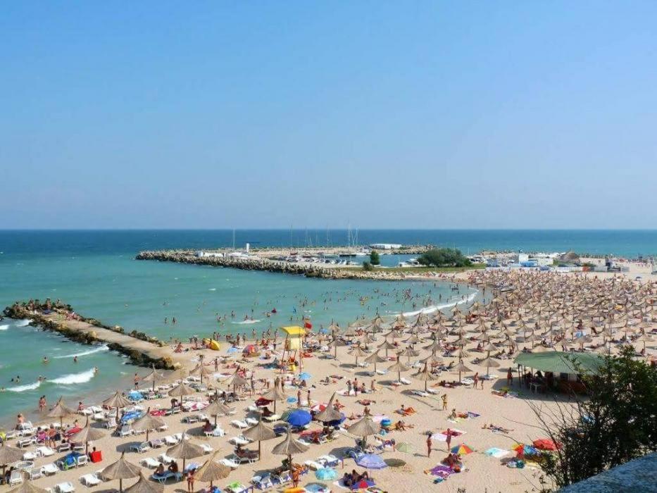 Cazare Eforie Nord, Plaja Acapulco, Garsoniere Four Studios, Bucatarie Comuna, Baie Proprie, Etaj 4, Fara Lift 外观 照片